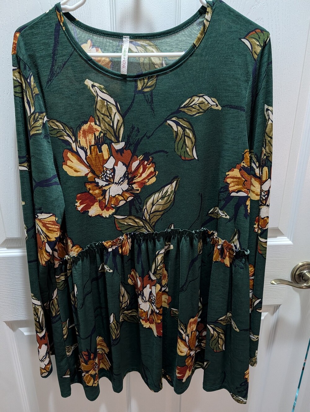Women’s Green Floral Long-Sleeve Blouse